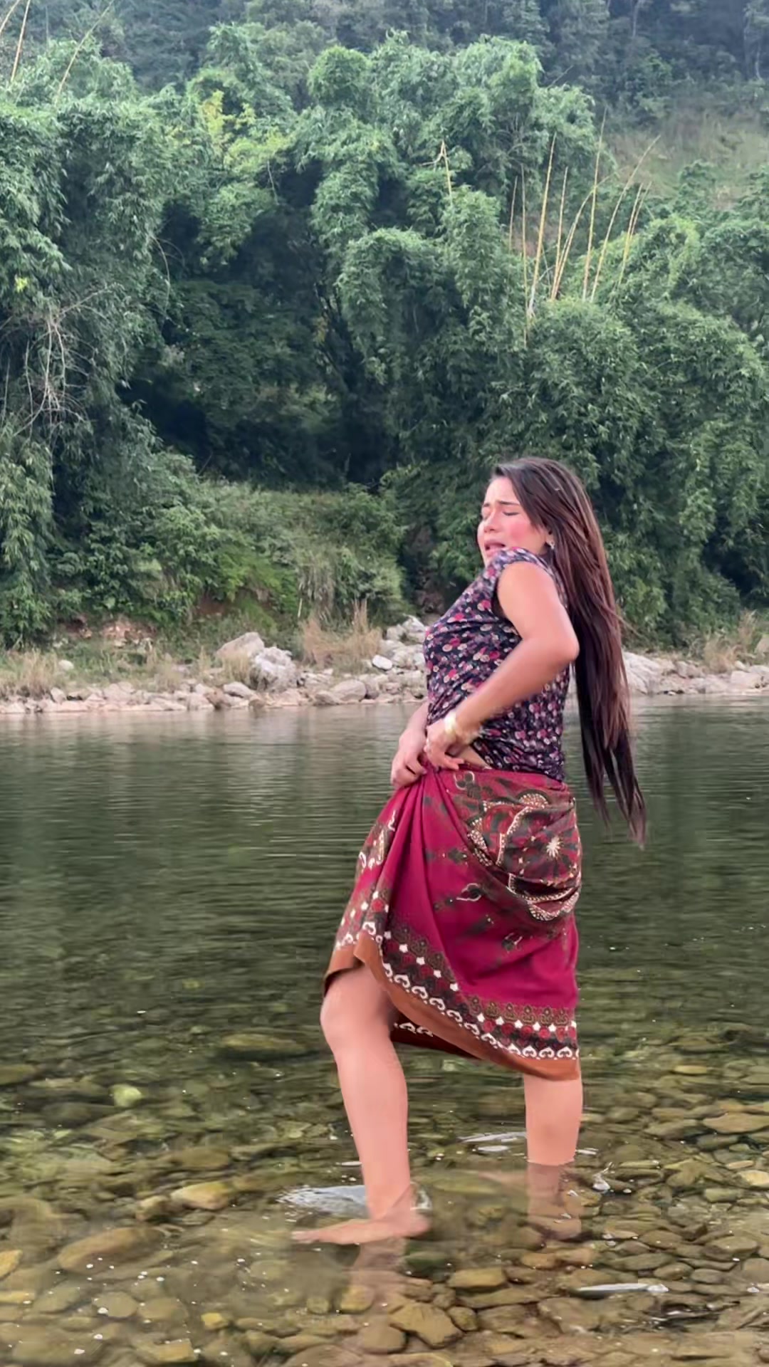 @असु