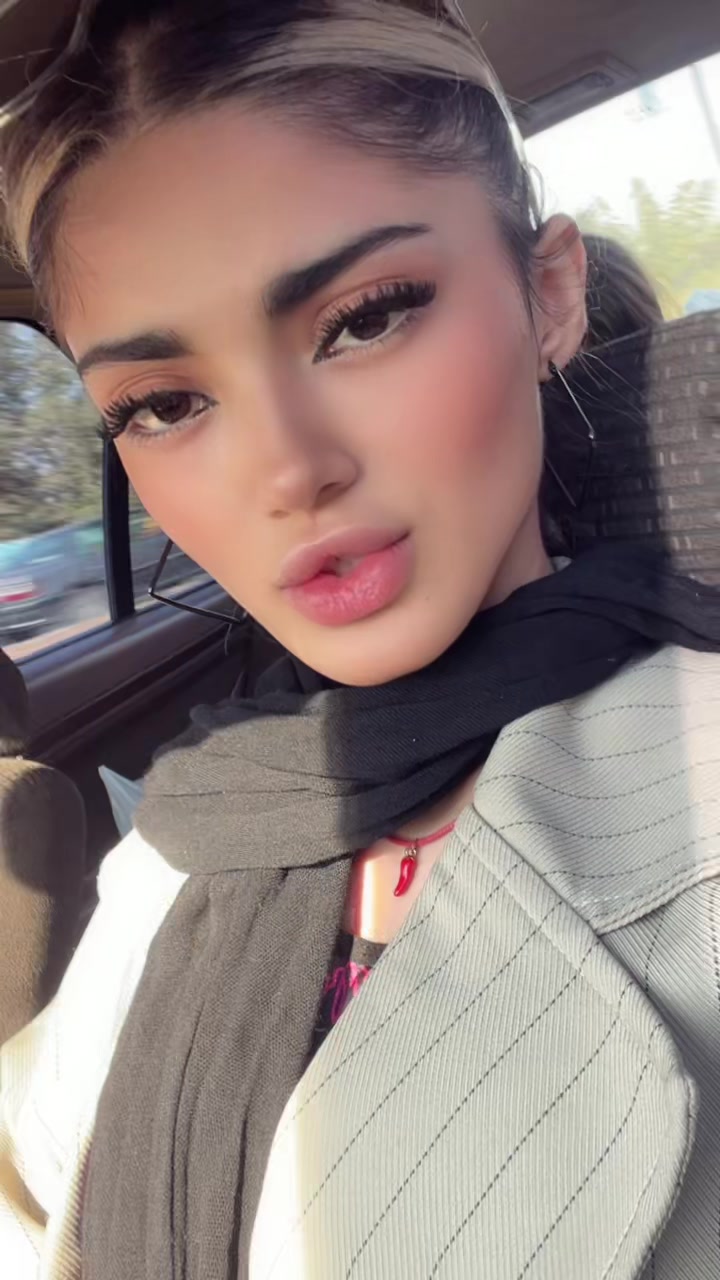 @Nazanin