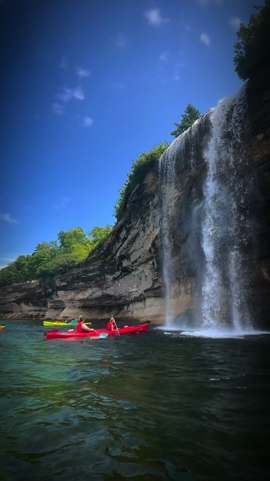 @Pictured Rocks Kayaking
