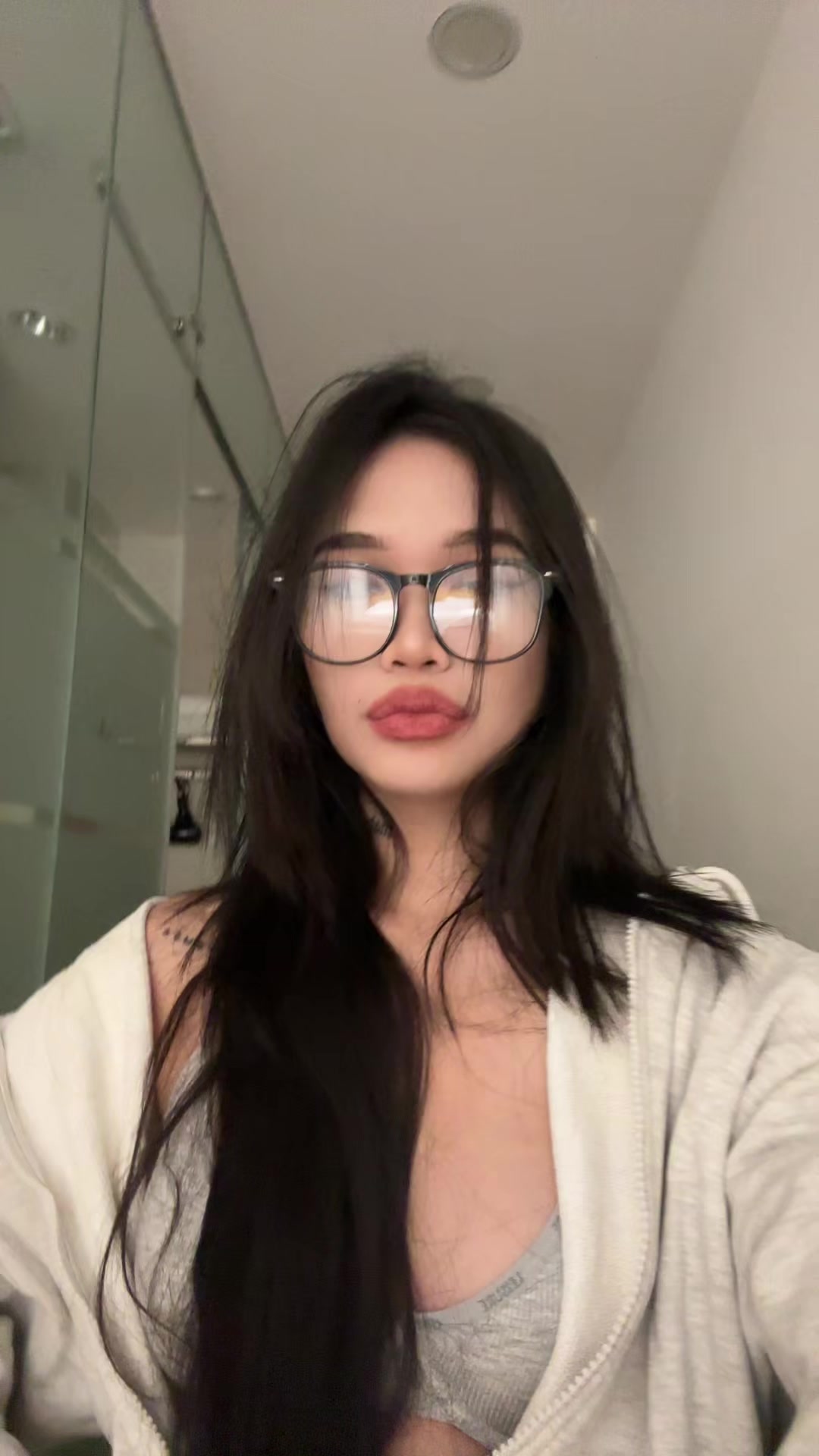@🐰
