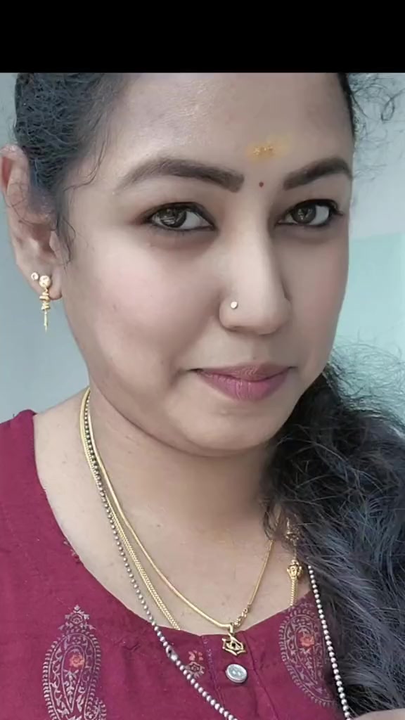 @KaraikudiPonnu_Leka