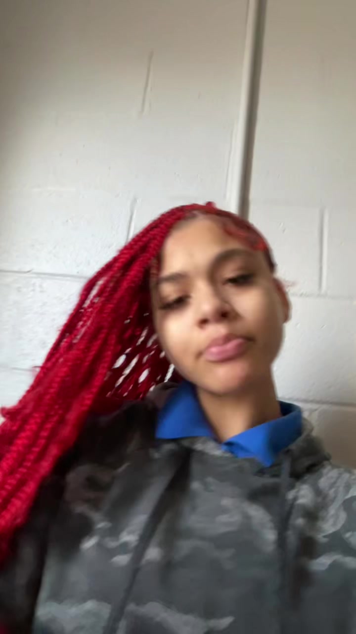 @msthuggiona