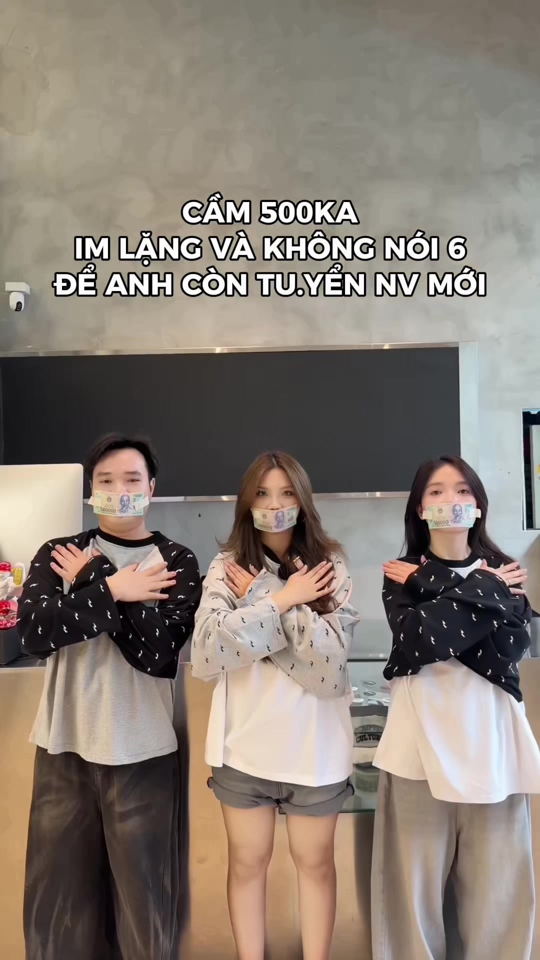 @ăn nằm ở whose