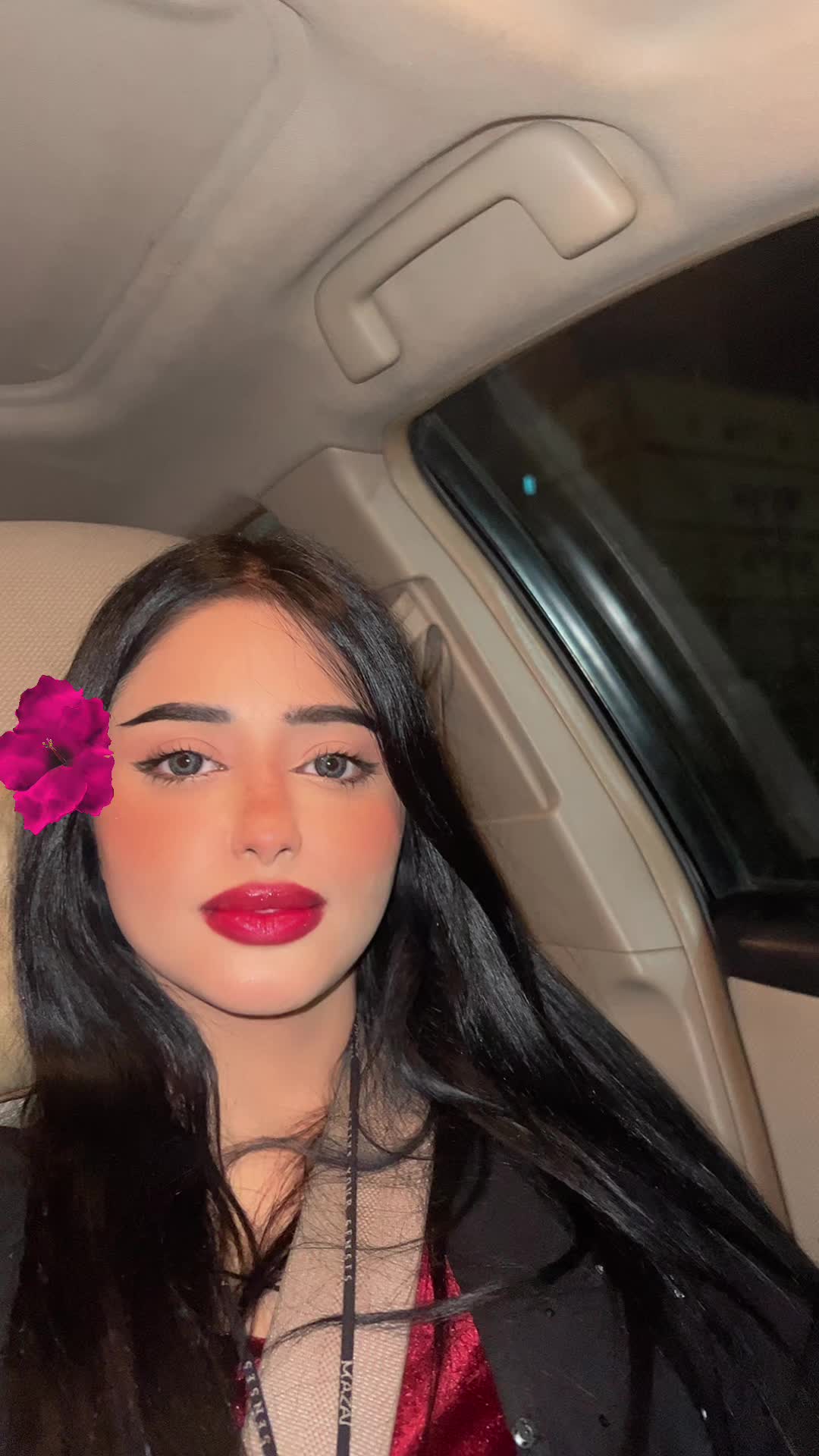 @مودل مون♥️✨