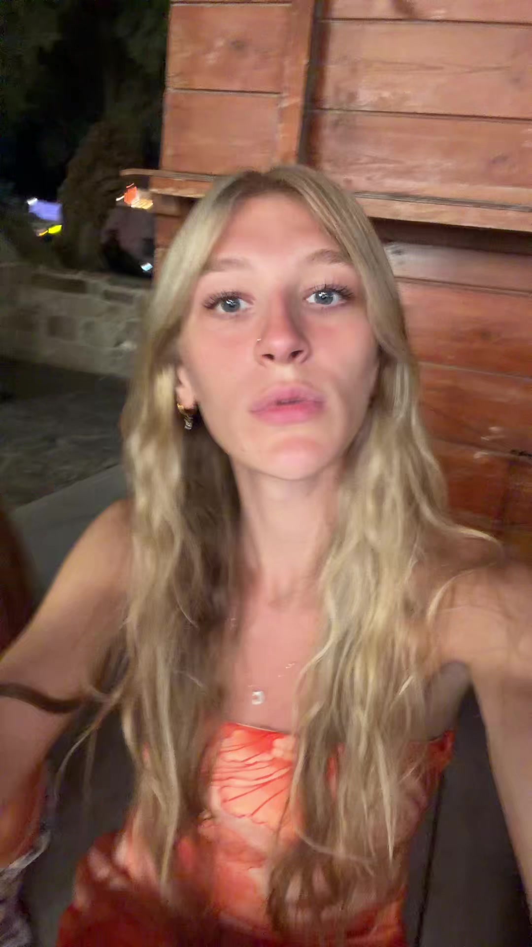 @chloey