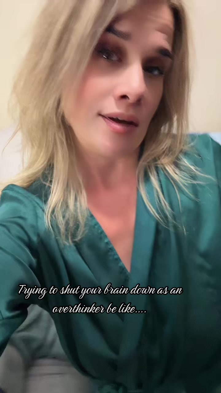 @Hotmomvibes