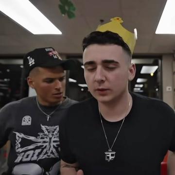 @𝐏𝐞𝐭𝐞𝐫