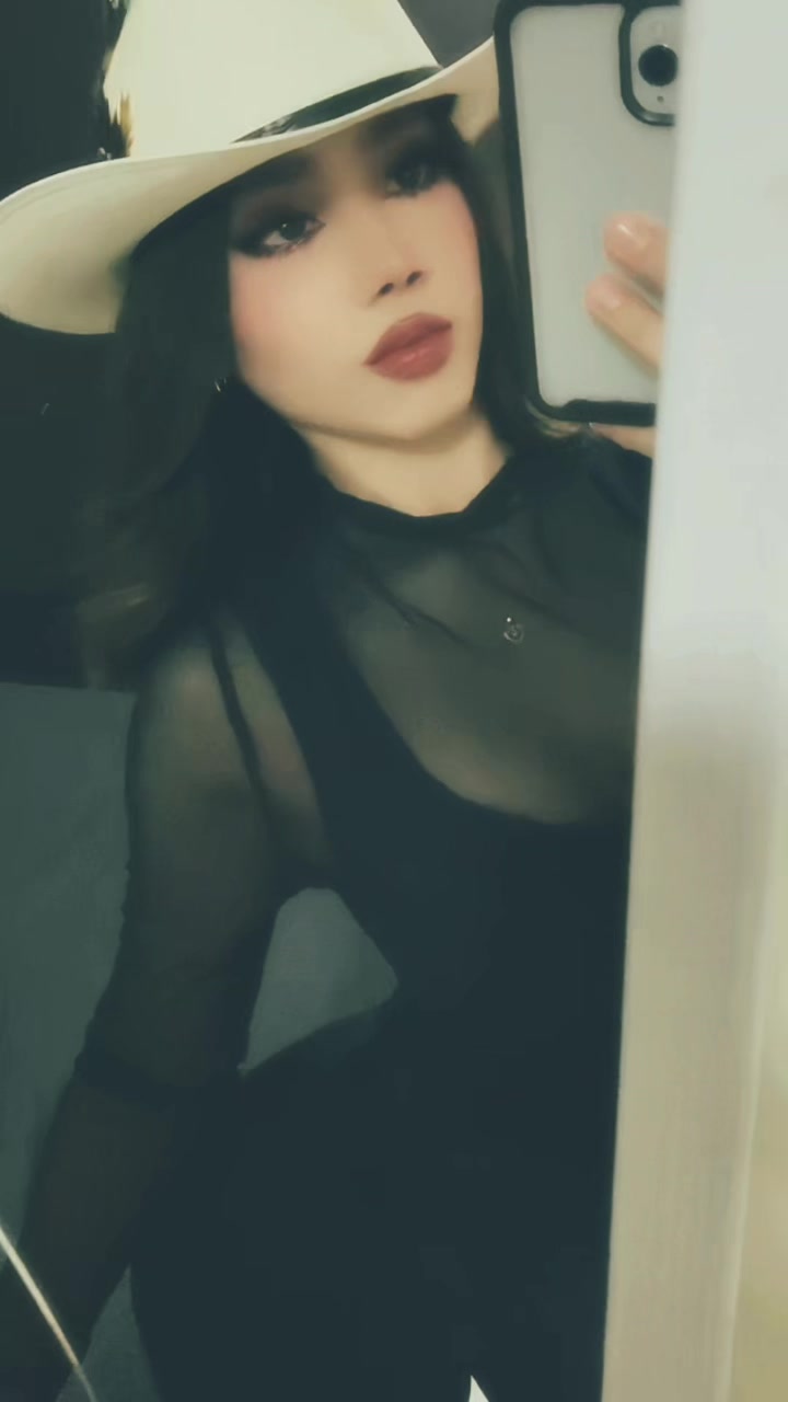 @️