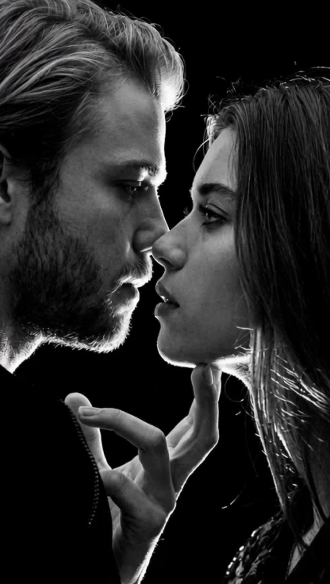 @Afra Sara&ccedil;oglu & Tolga Sarıtaş