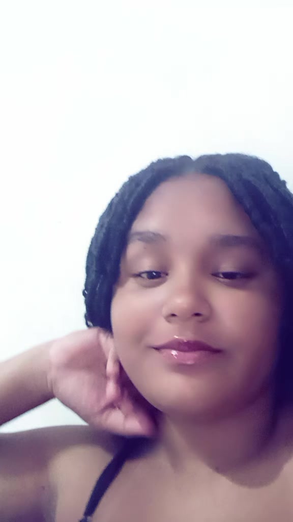 @thatazinha4