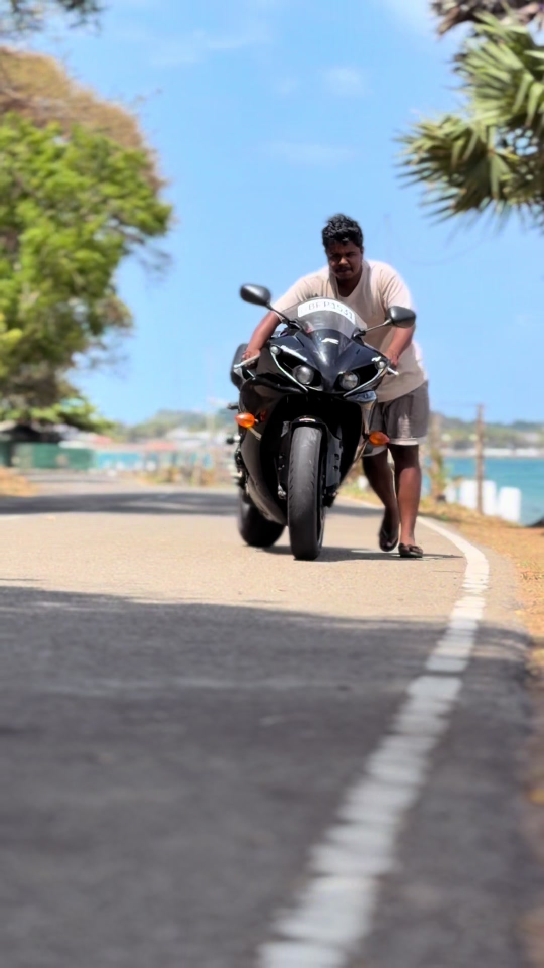 @Jc Jathu.🏍️🐝❣️