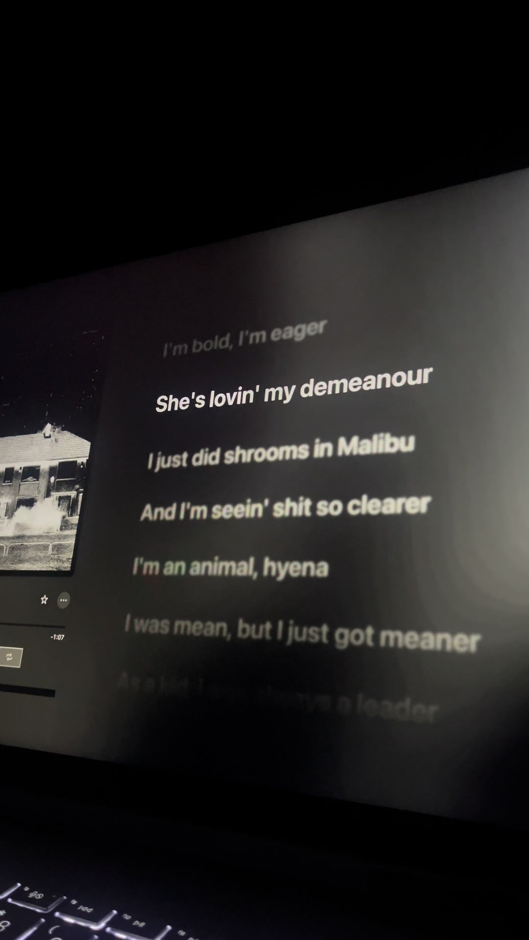 @Hit Lyrics