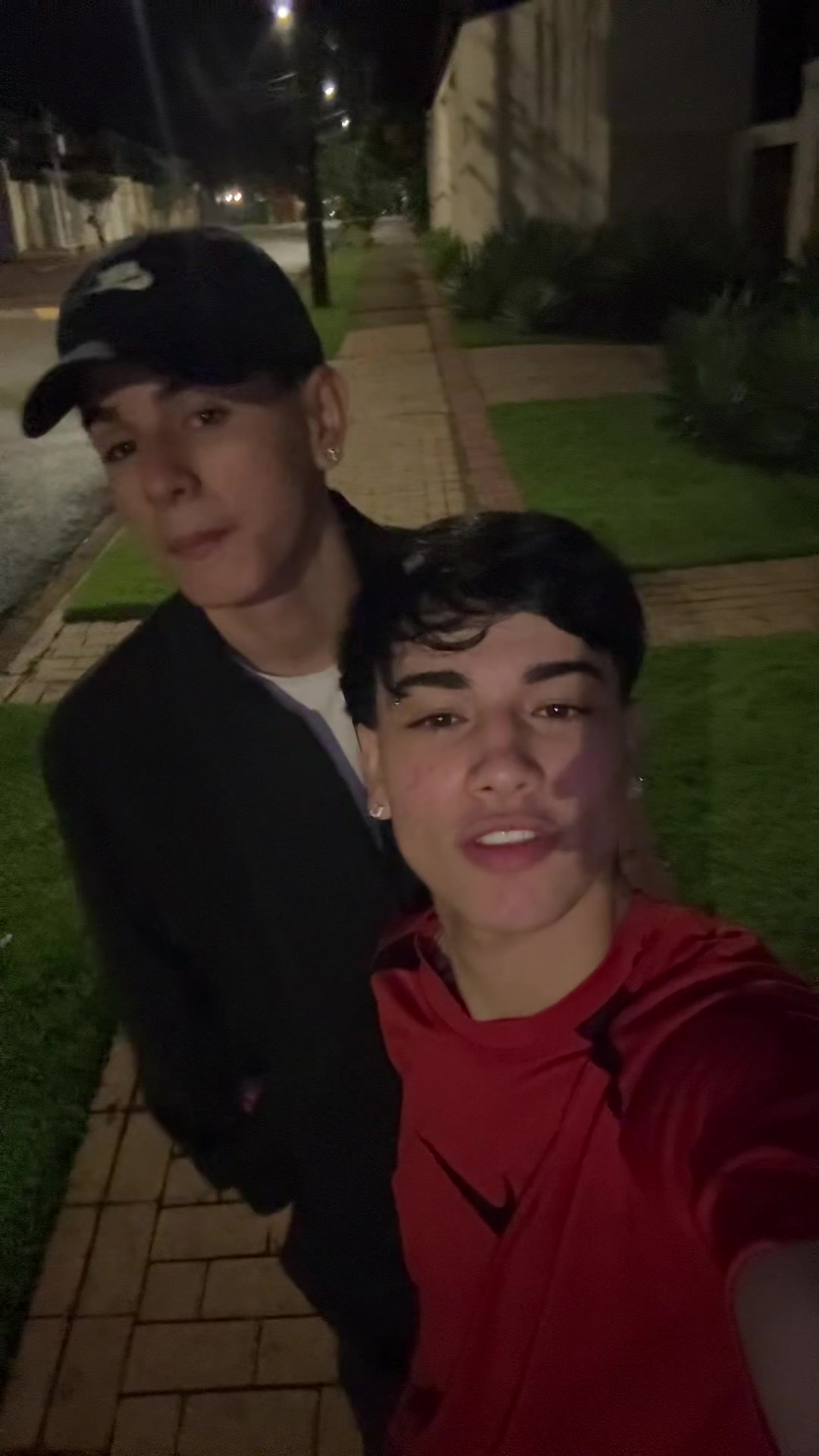 @neves