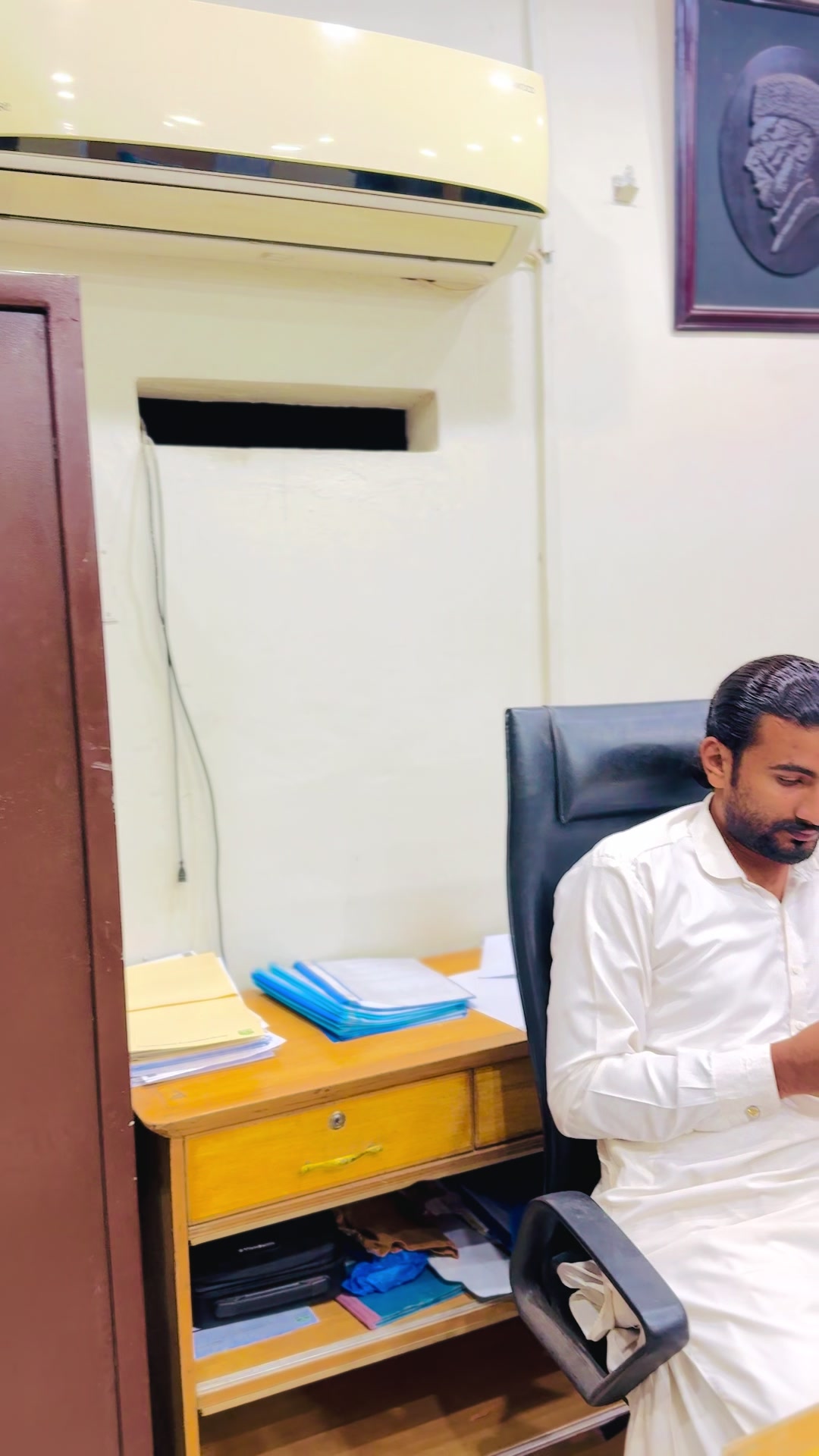 @IBRAR TIWANA