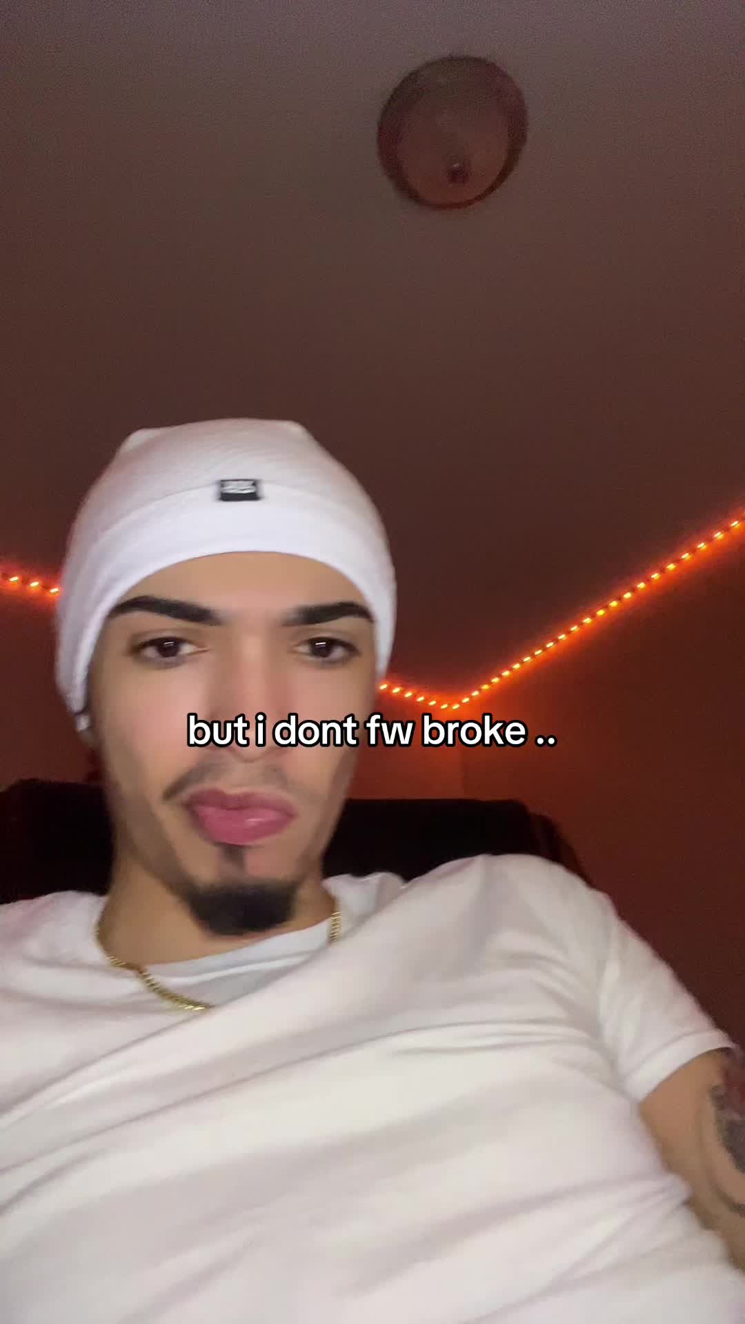 @￼