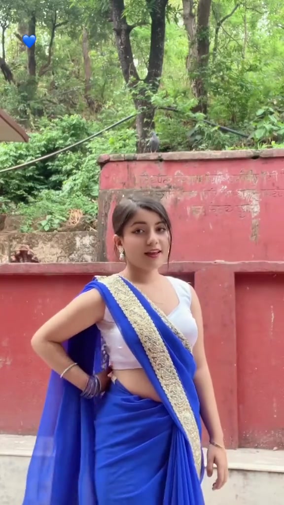 @Roshni 💫✨