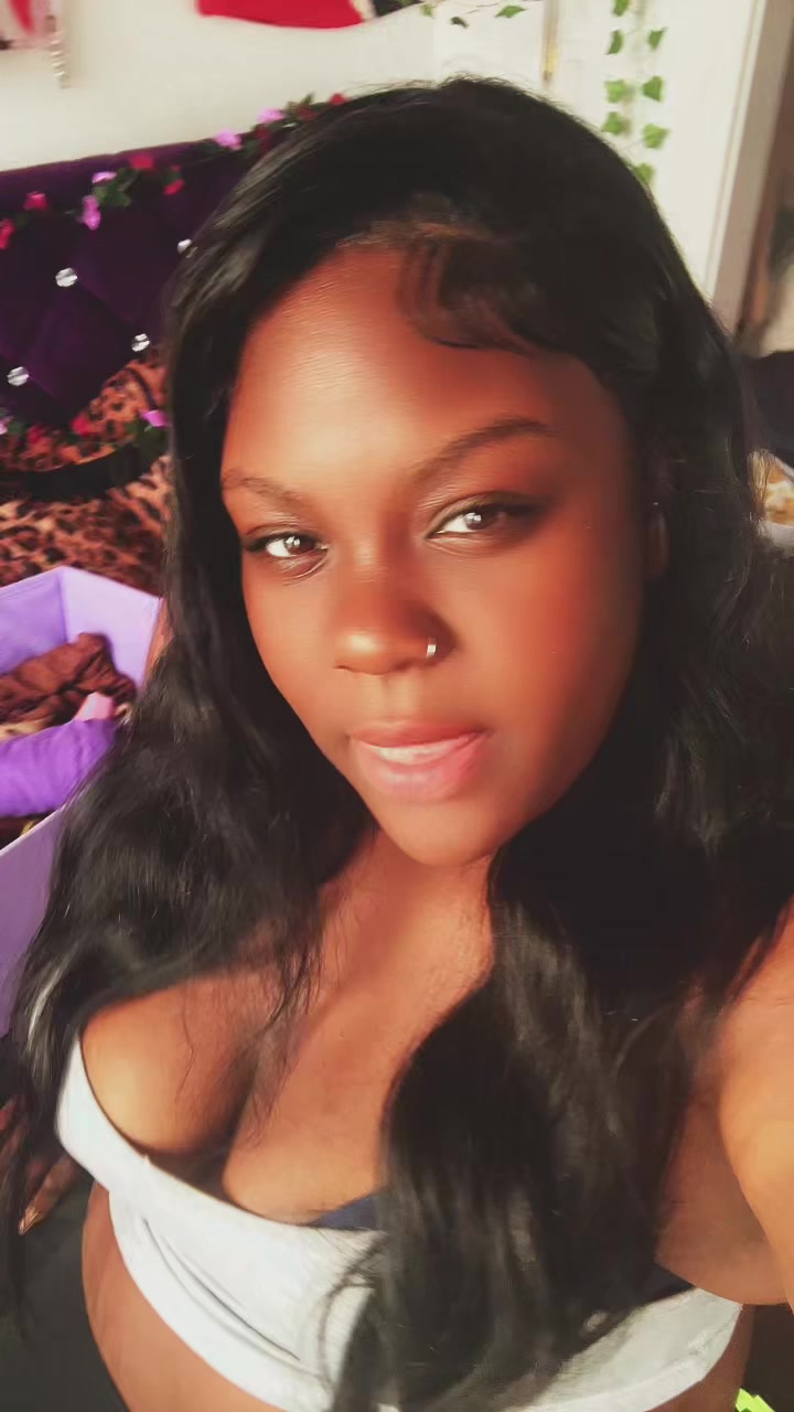 @theylove_zada