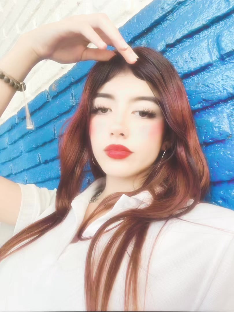 @𝓲𝓽𝔃👩🏻&zwj;🦰