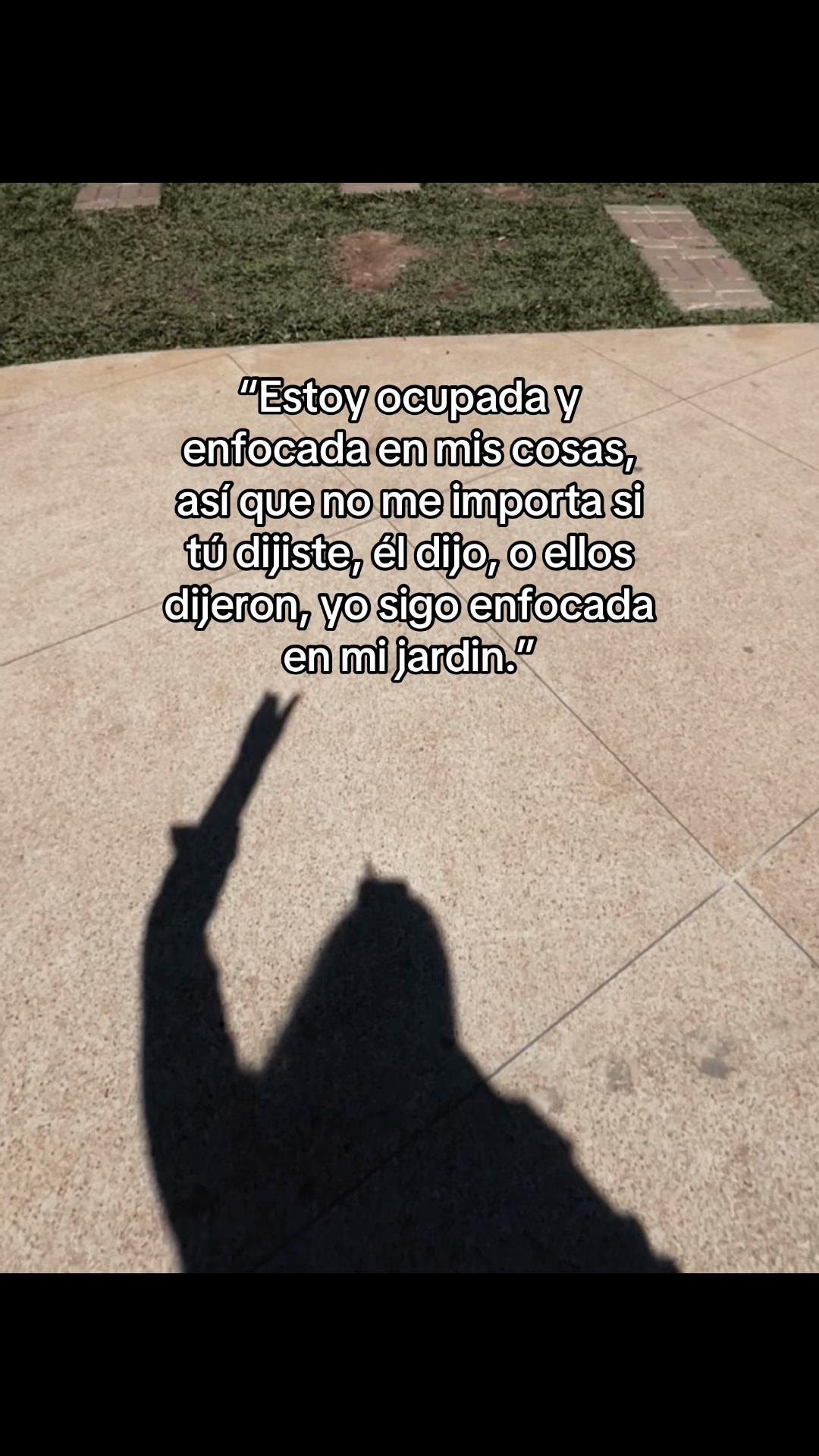 @ᗣ