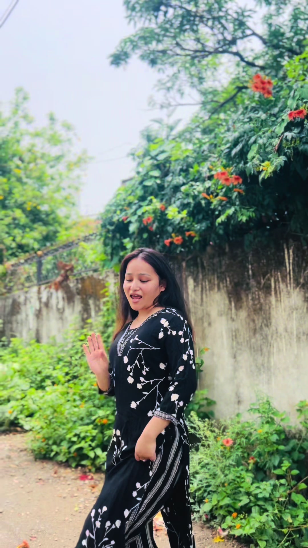 @म NiSha🕉️