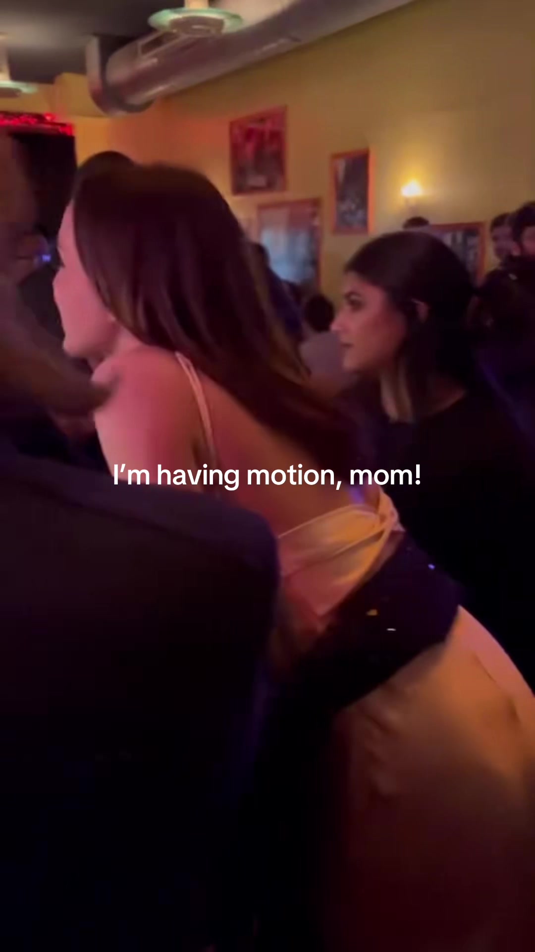 @melania