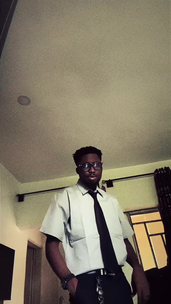 @Emmy Lêê