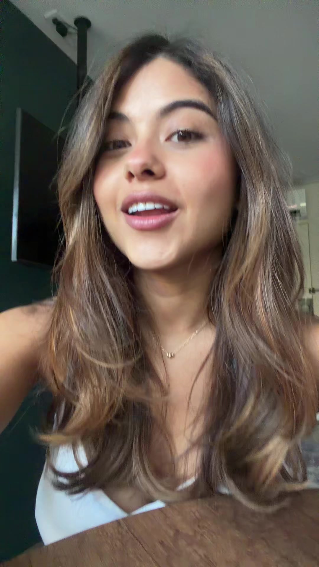 @Stephanía España