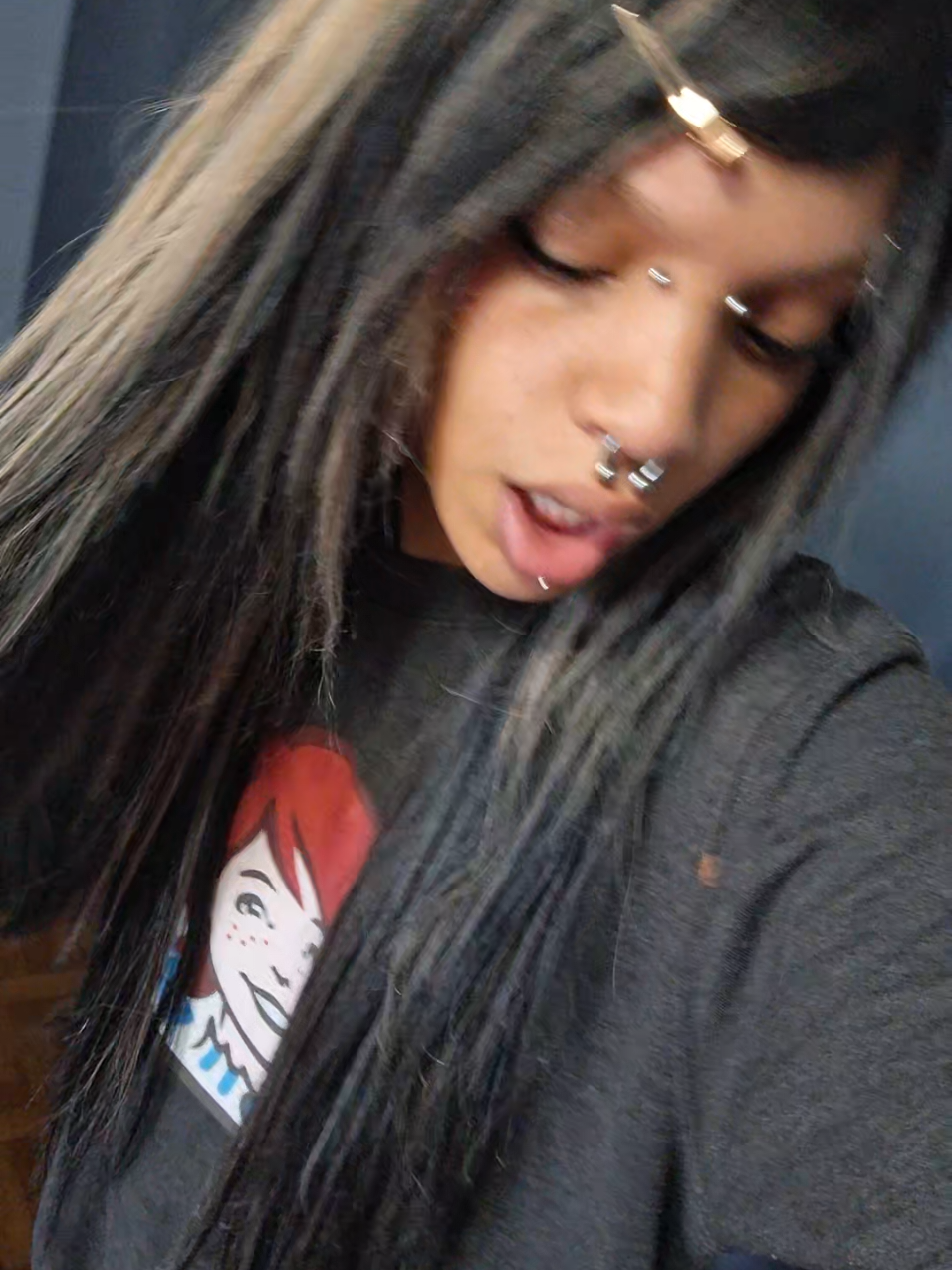 @E