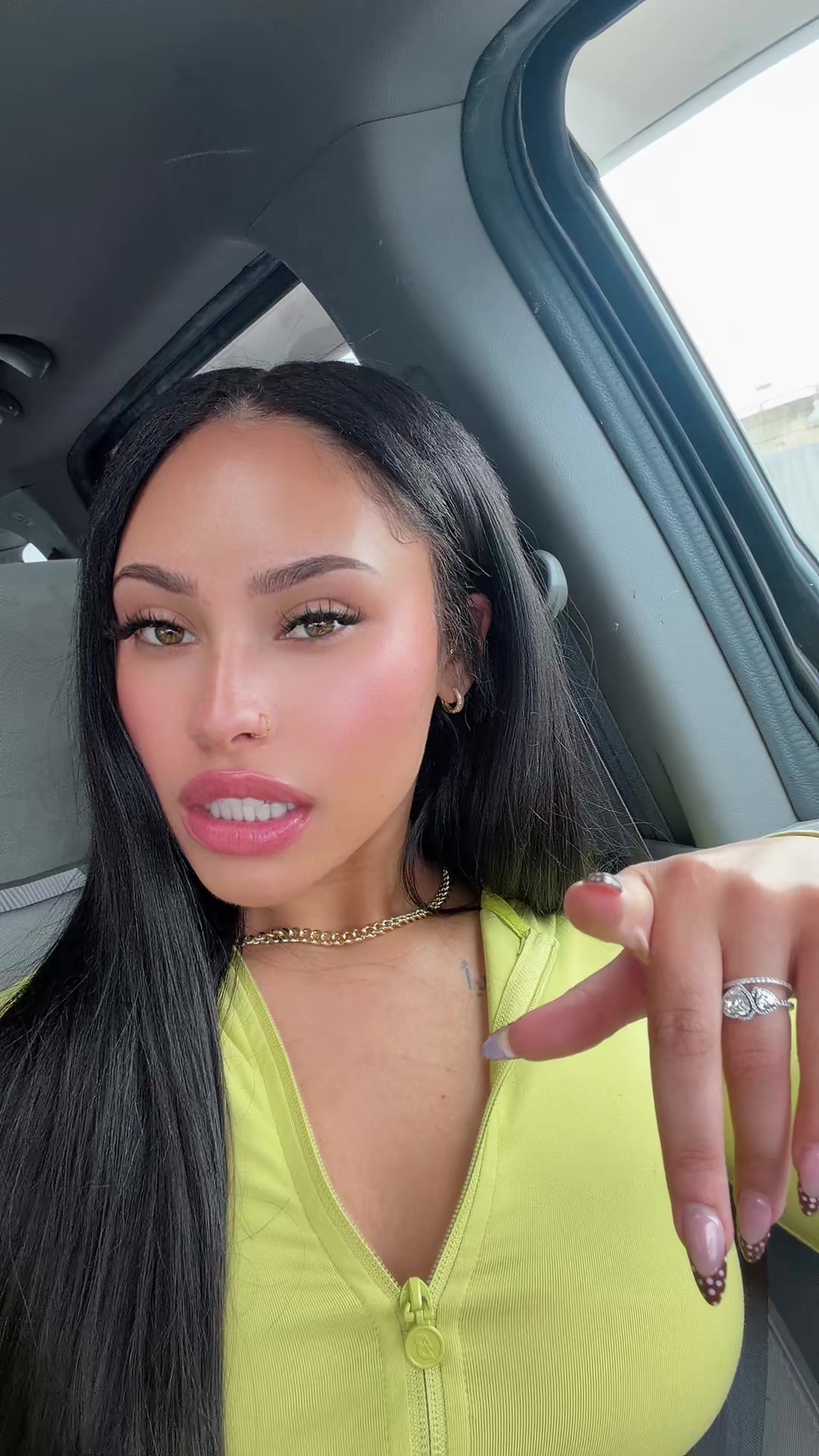 @Milasia