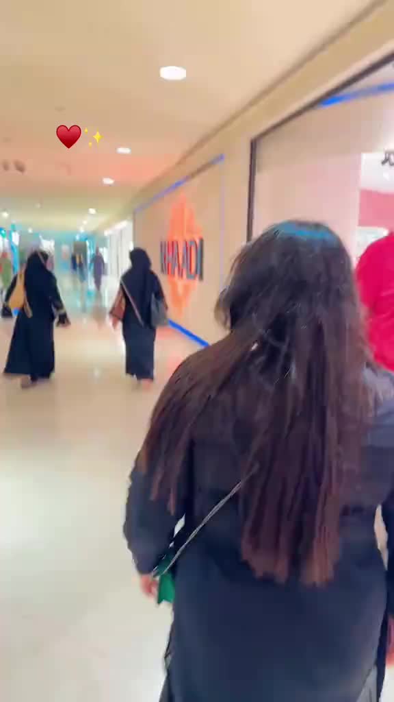 @ثمرہ احمد 🎭🇰🇼🇵🇰