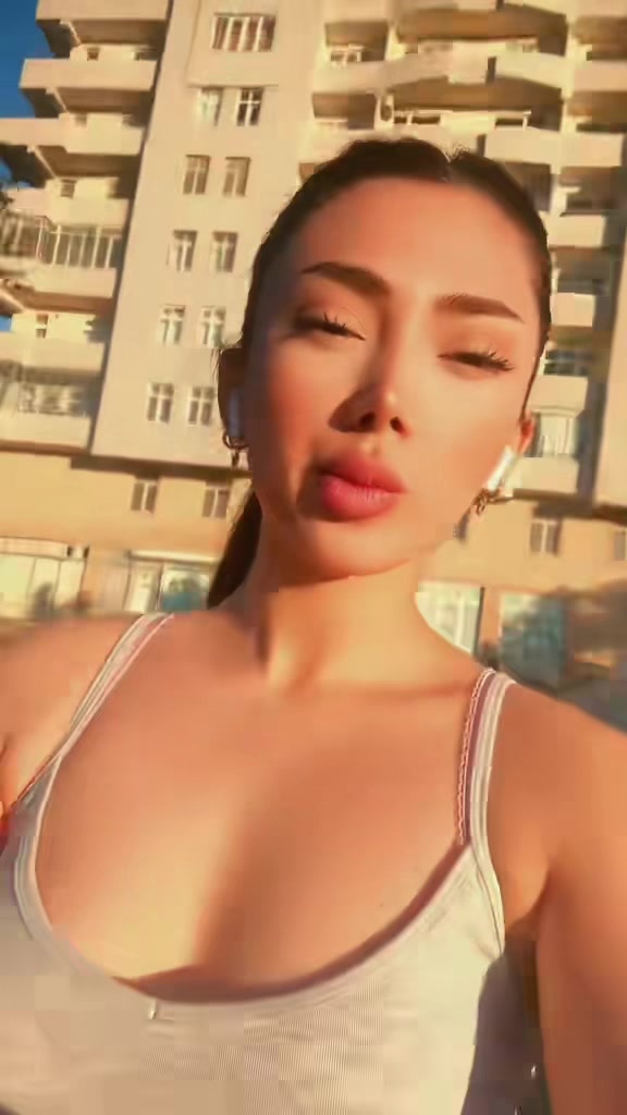 @𝑨 𝑨
