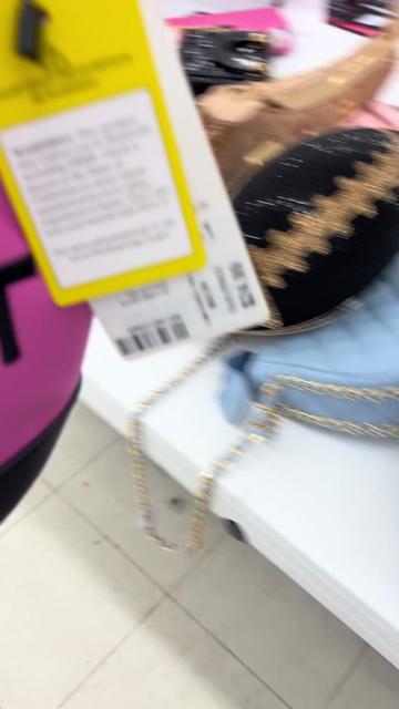 @theshoppingfren🛒🛍️👠👛👗