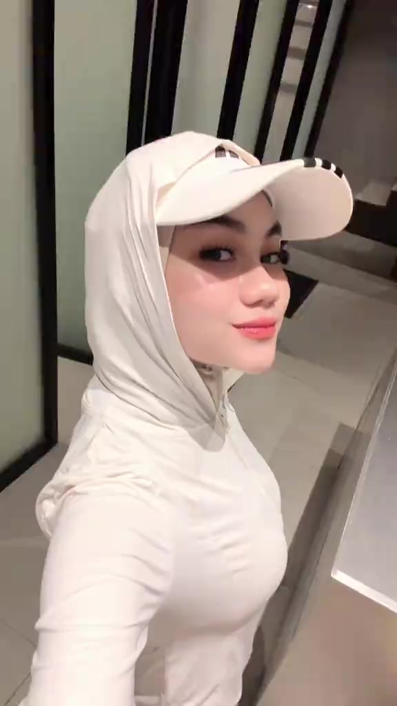 @Azura