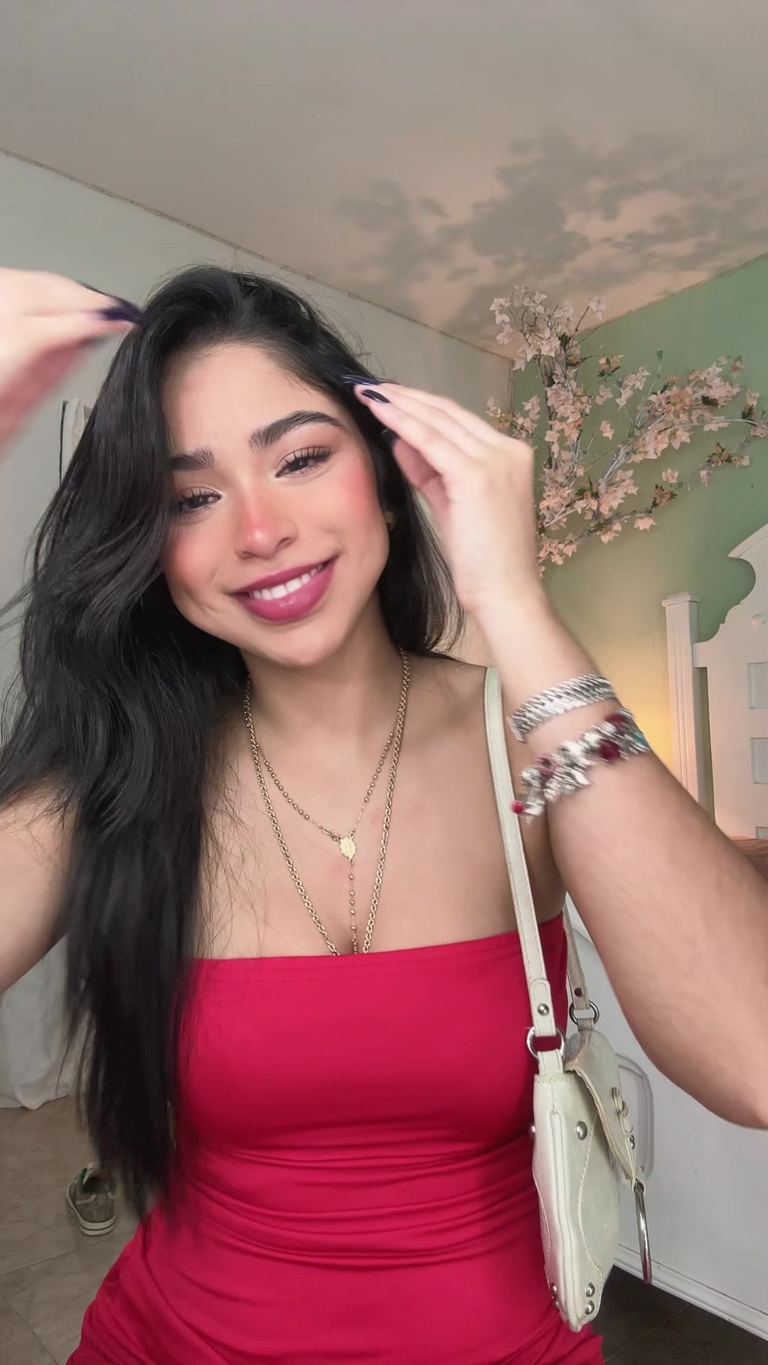 @crystalnevarez_