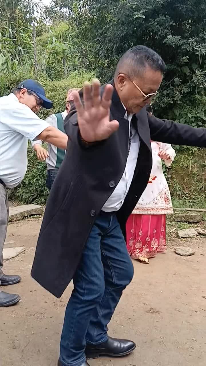 @Gurung Roman785(रोमन गुरुङ )