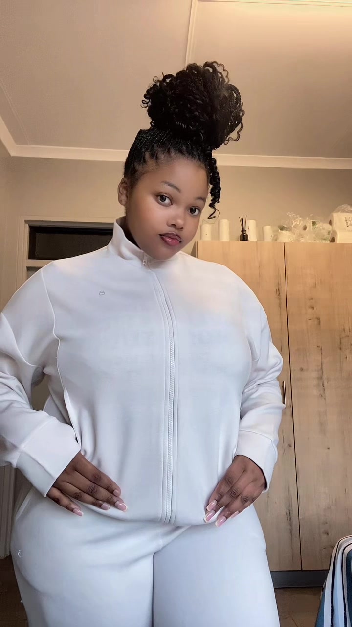 @Siphelele