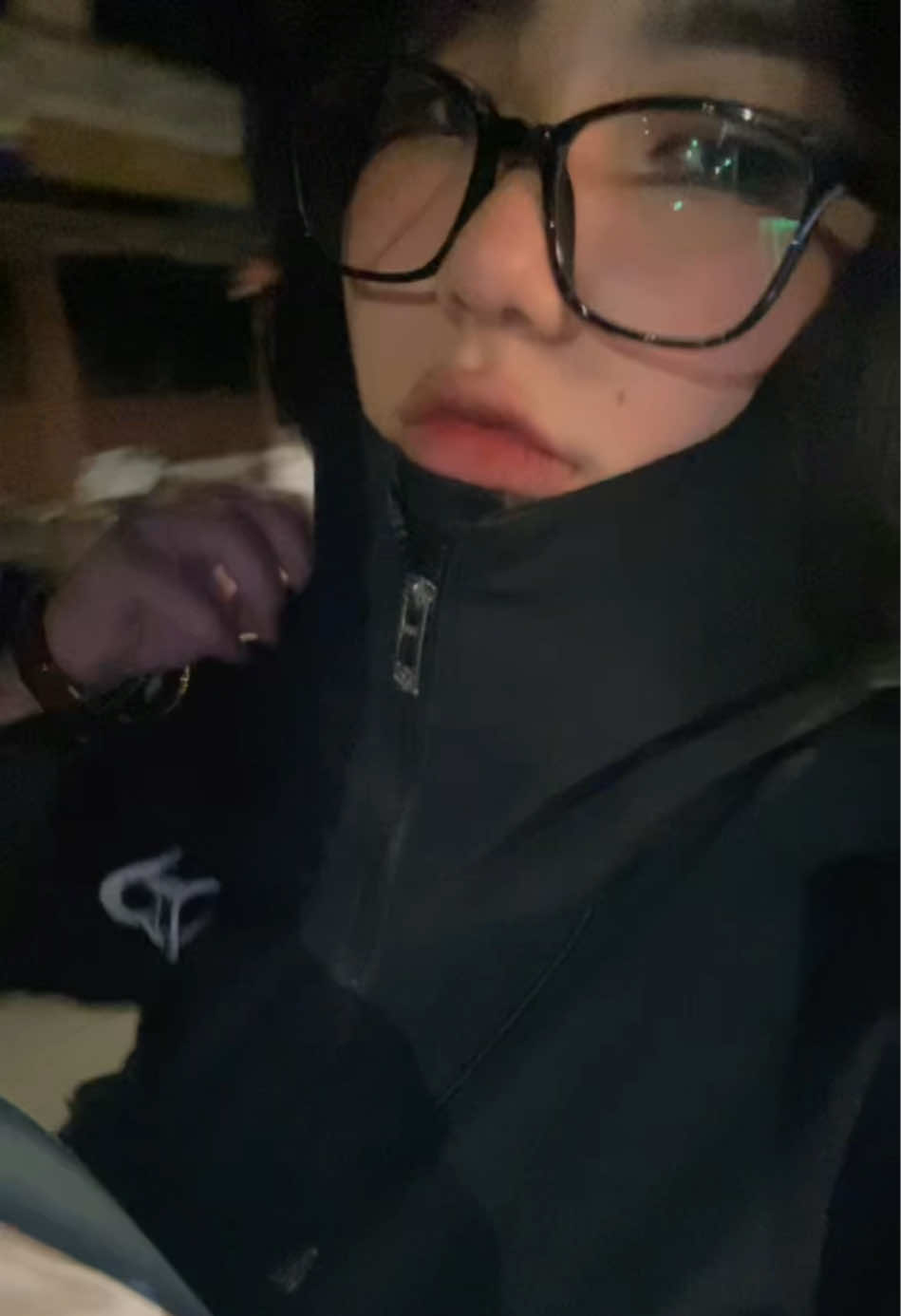@𝒜𝒢