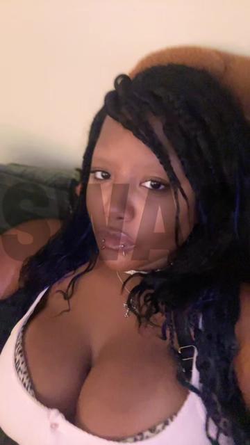 @( • )( • )