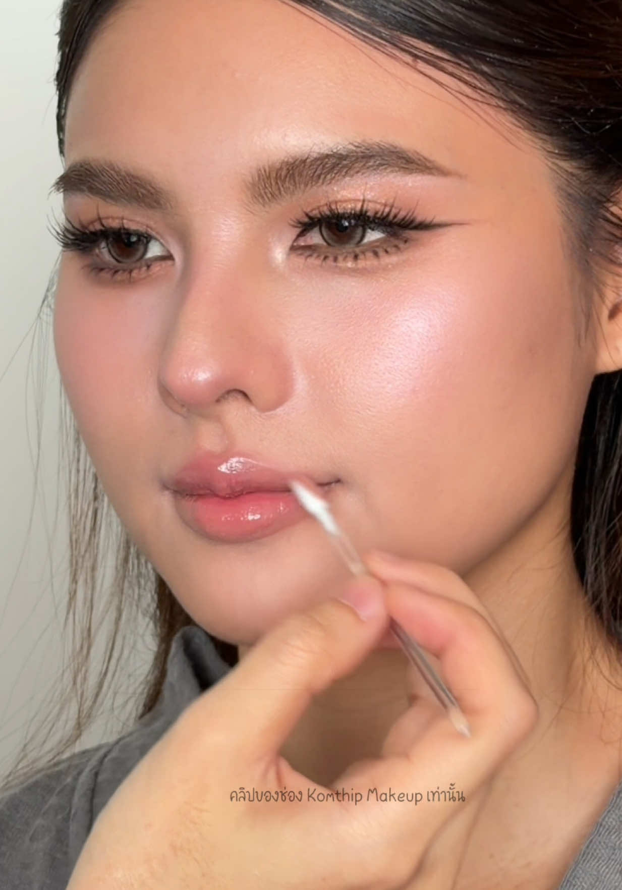 @Komthip Makeup