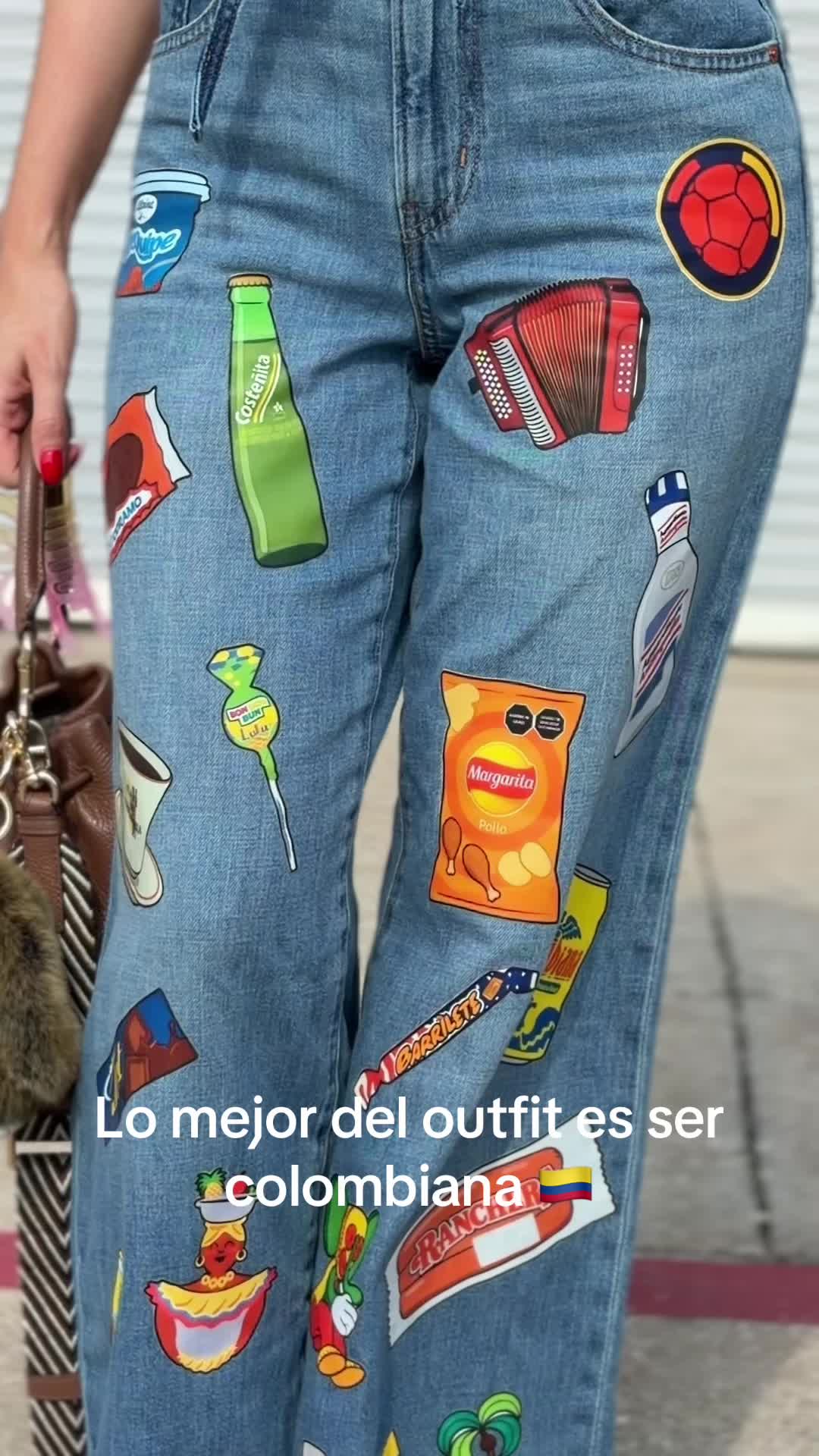 @Ana Pineda