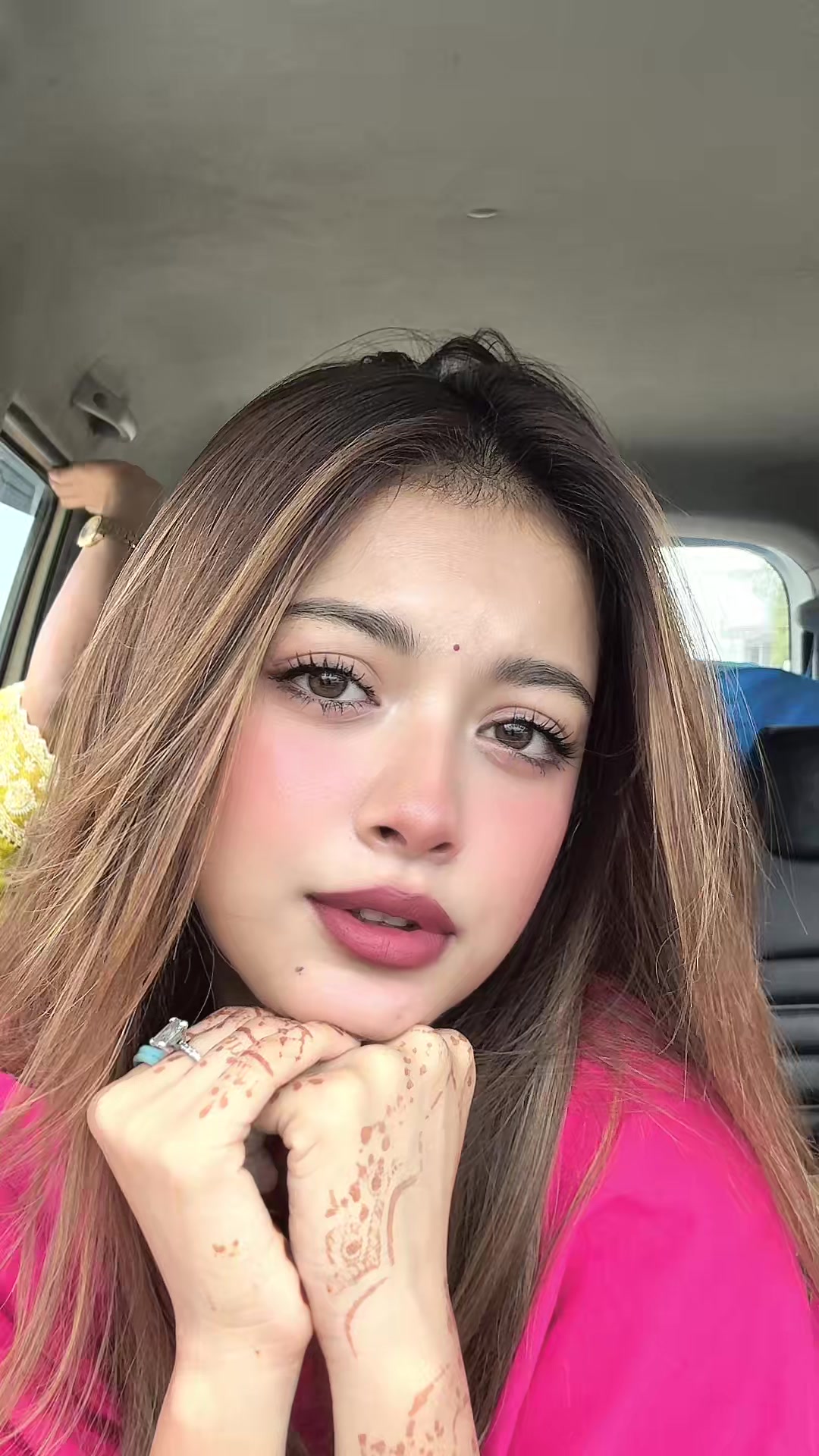 @Isha Thapa 🌸