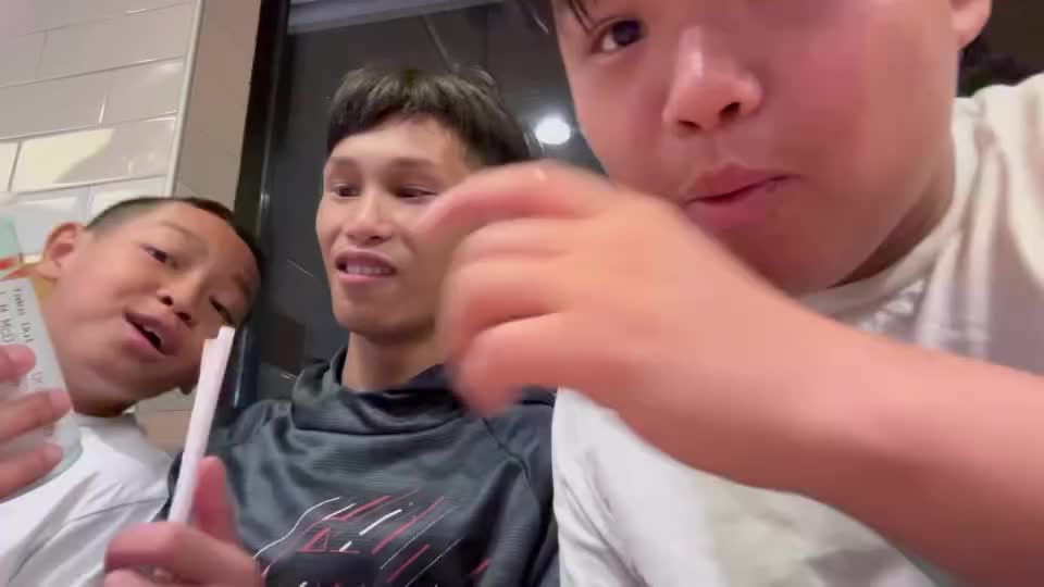 @ShortKidWithSongs