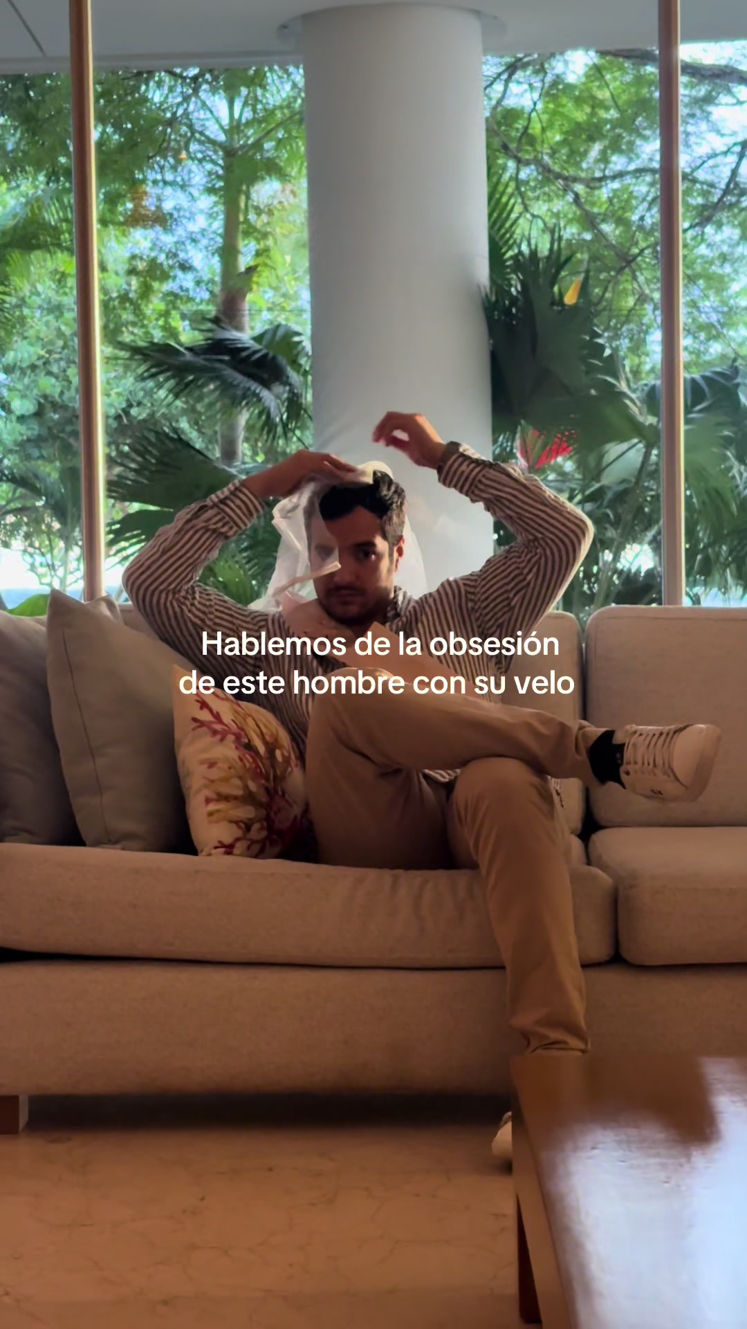 @Oma&ntilde;is.
