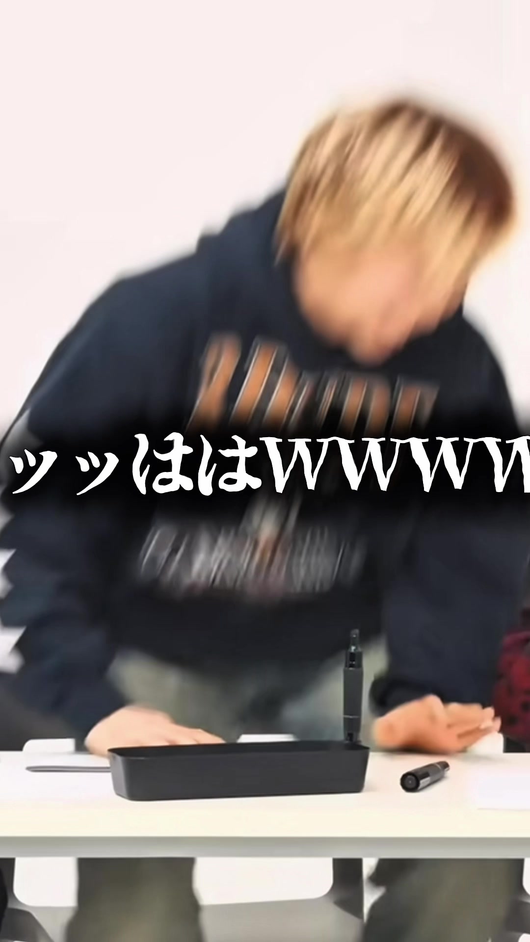 @淡桃。