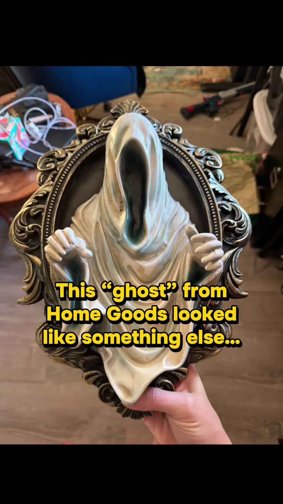 @TheButtonLady