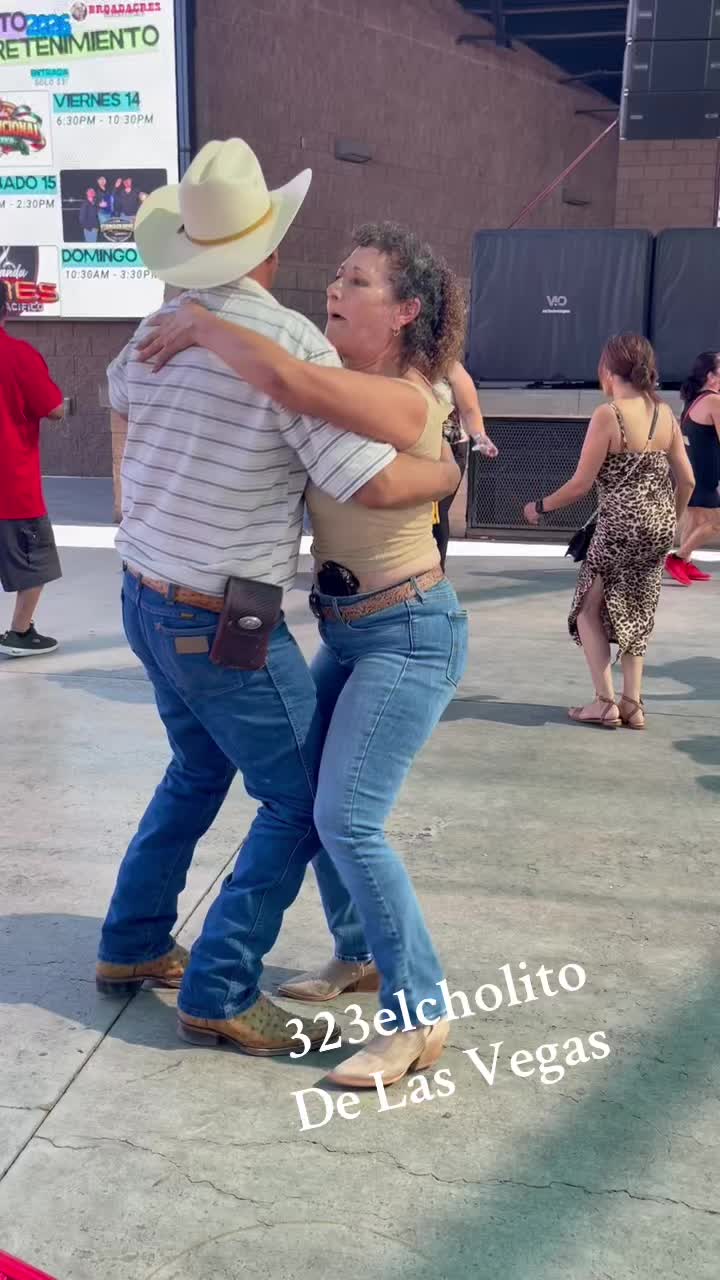 @323elcholito