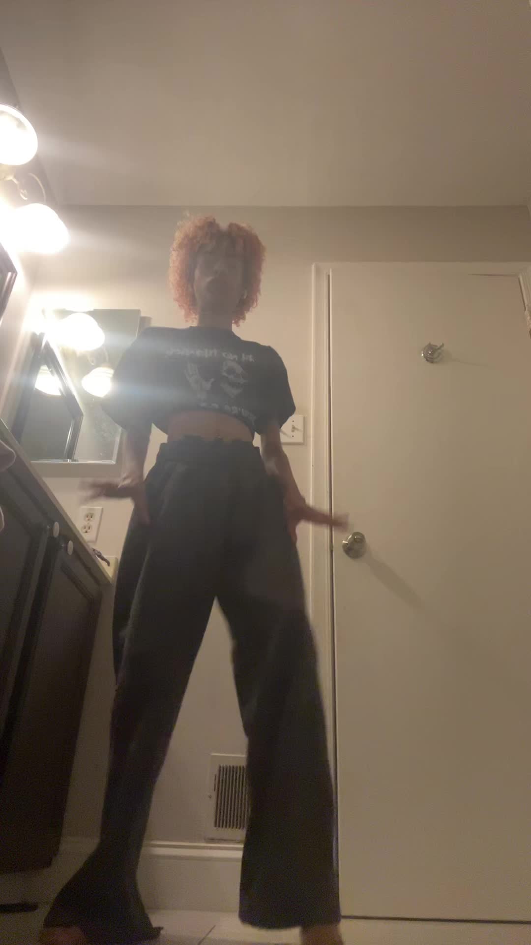 @nosmilingnini