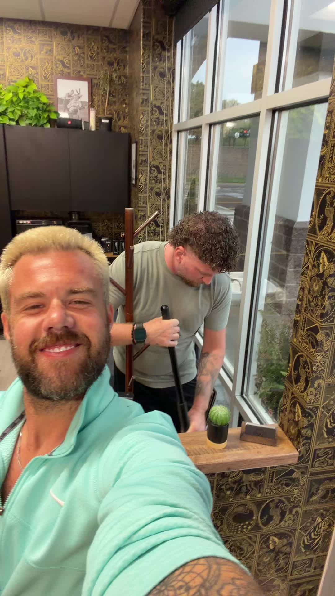 @travisleekc