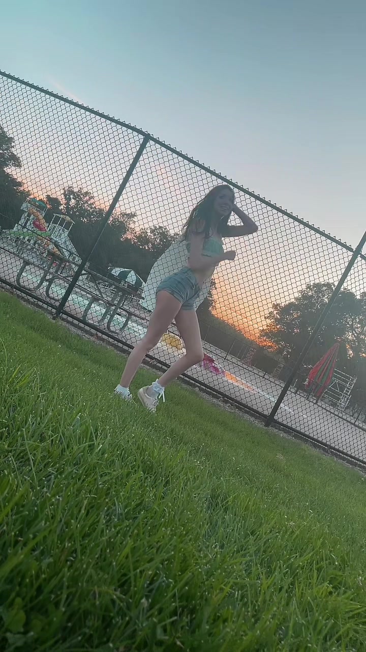 @Zoe Little 🤍ྀི🪽 ⋆✴︎˚｡⋆