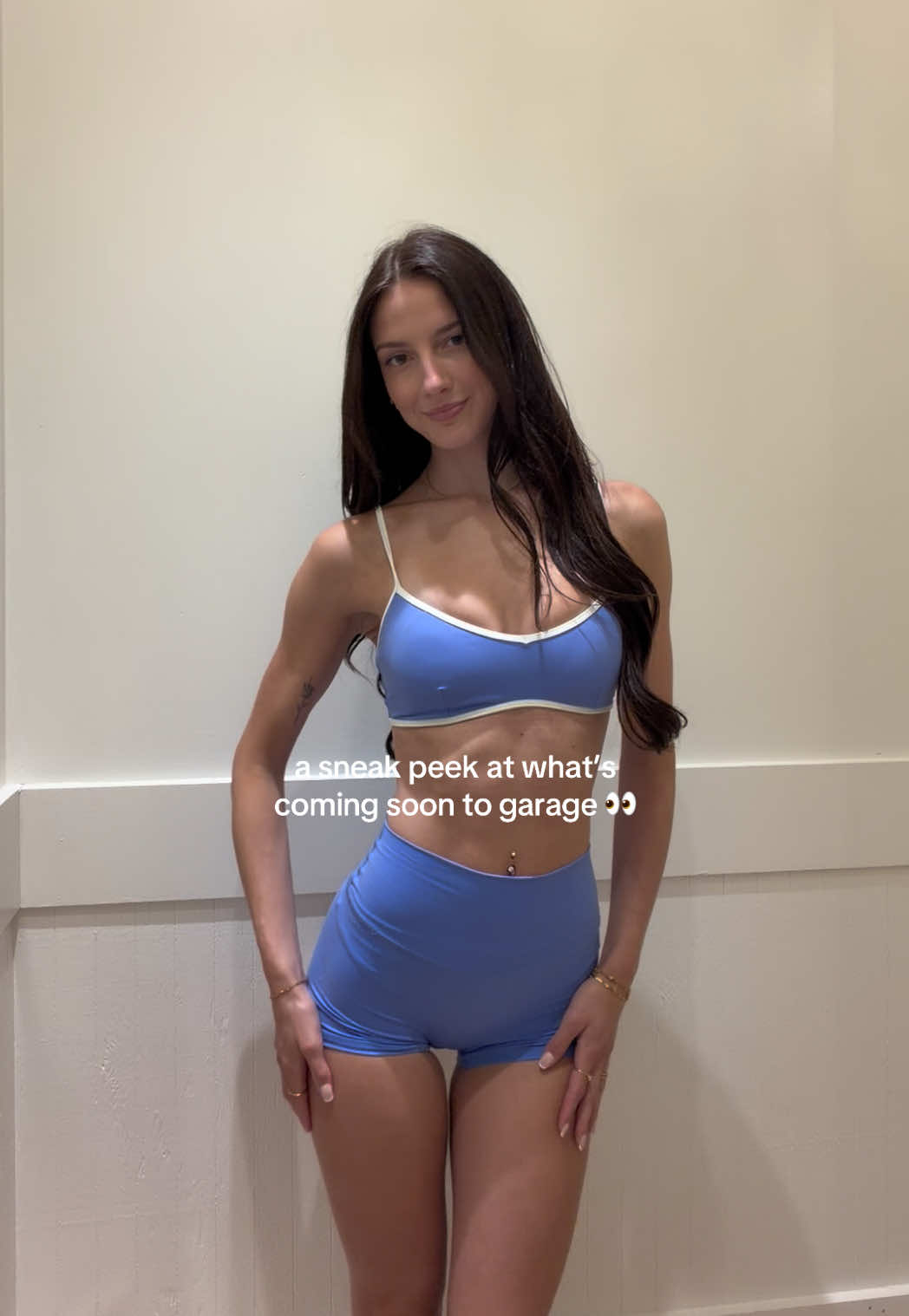 @_alexisbez